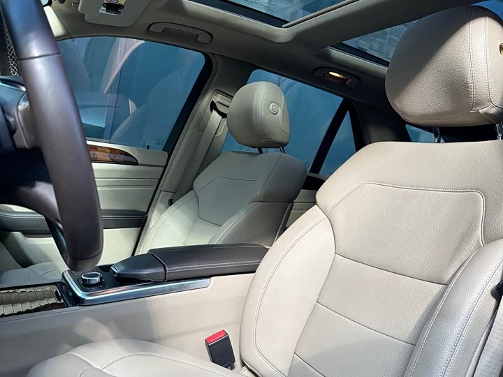 Mercedes-Benz M-Class 2015 ML 400 4 MATIC — фото 6