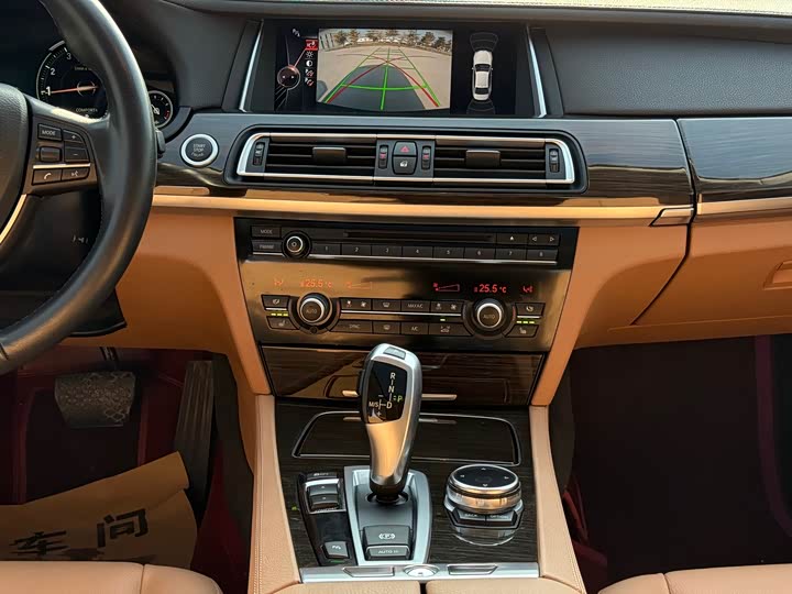 BMW 7-Series 2014 730 Li — фото 31
