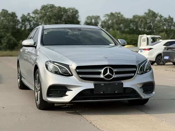 Mercedes-Benz E-Class 2016 E 200 L Sport — фото 3