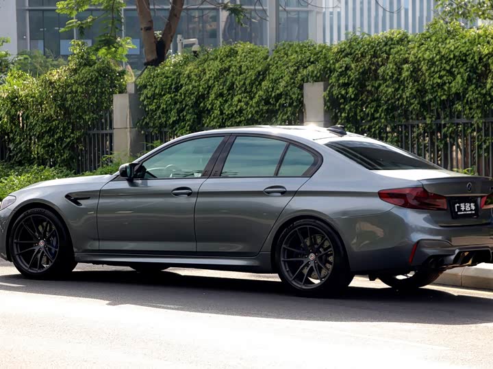 BMW M5 2018 M 5 — фото 9