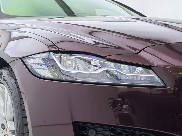 Jaguar XFL 2018 XFL 2.0 T 250 PS — фото 28