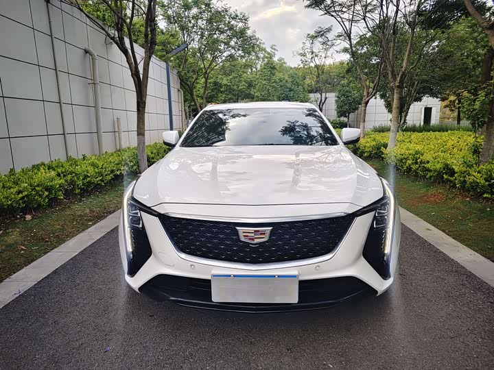 Cadillac CT5 2024 28 T Luxury Pro — фото 2