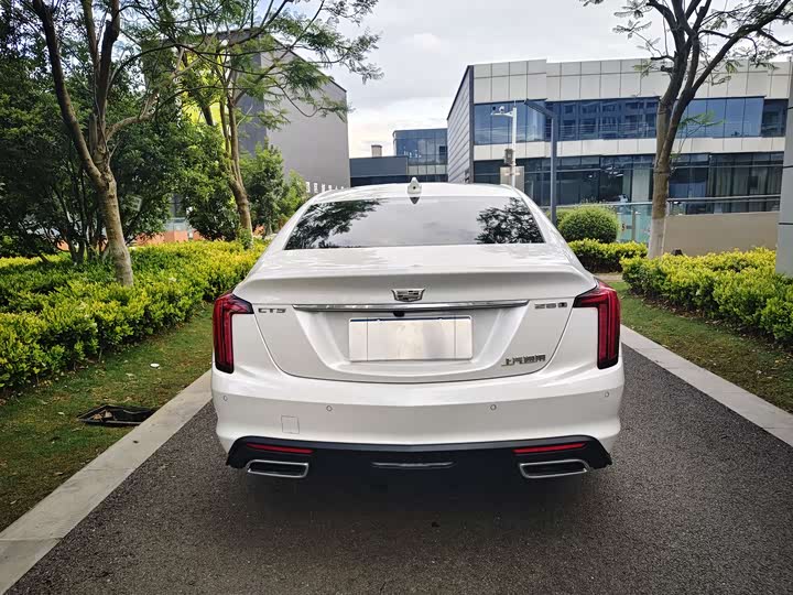 Cadillac CT5 2024 28 T Luxury Pro — фото 10