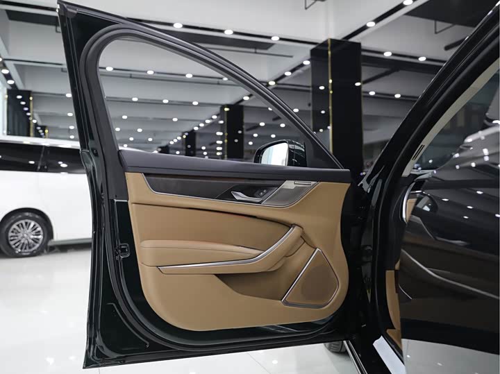 Jaguar XFL 2024 2.0 T P 250 2 WD — фото 6