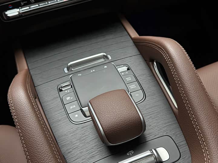 Mercedes-Benz GLE 2024 GLE 450 4 MATIC Luxury — фото 10
