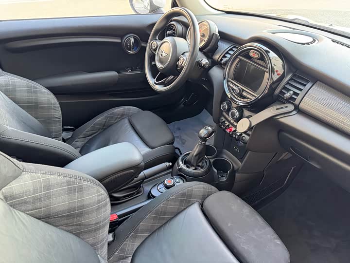 MINI Hatch — фото 14