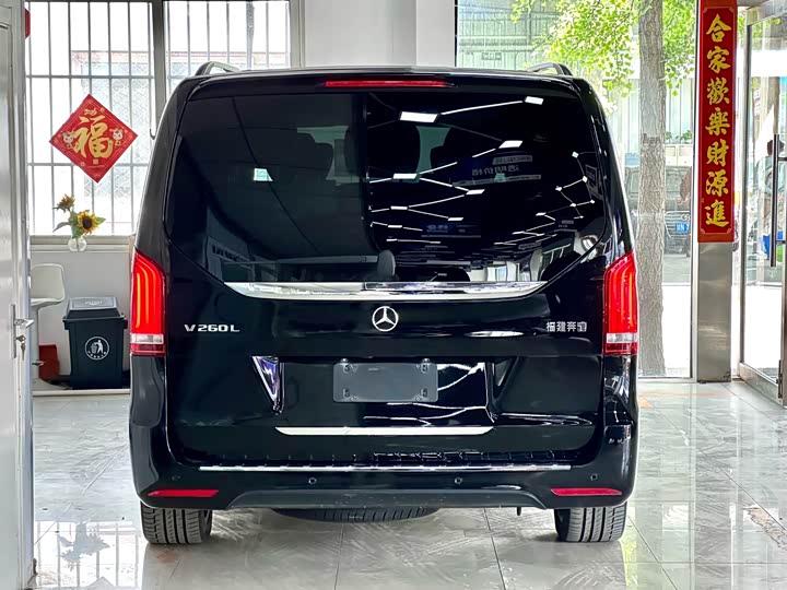 Mercedes-Benz V-Class 2022 V 260 L — фото 8