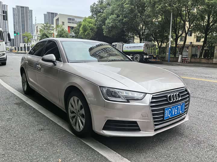 Audi A4L Plus 40 TFSI базовая — фото 15