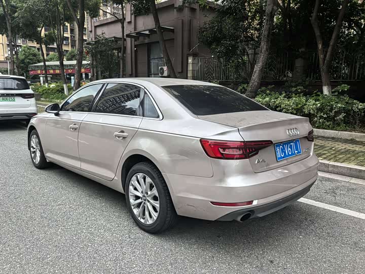 Audi A4L Plus 40 TFSI базовая — фото 6