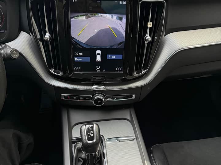 Volvo XC60 2019 T 5 4 WD VI — фото 12
