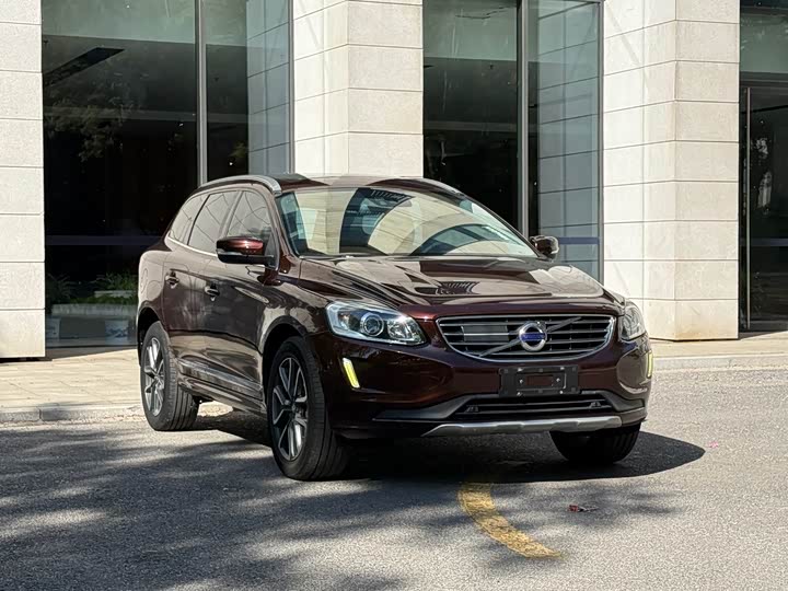 Volvo XC60 2016 T 5 AWD — фото 3