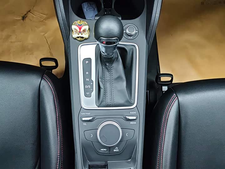 Audi Q2L 2021 35 TFSI — фото 16