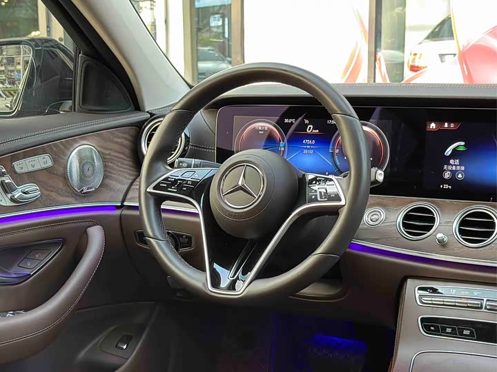 Mercedes-Benz E-Class 2022 E 300 L Luxury — фото 28