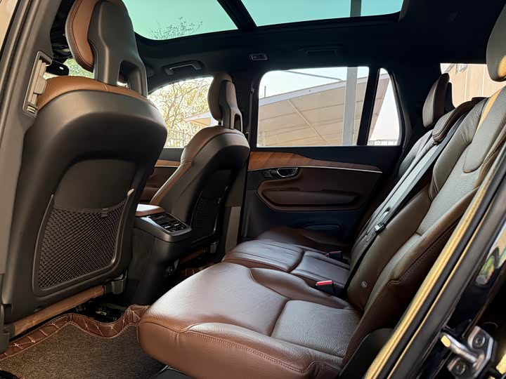 Volvo XC90 2021 B 5 — фото 10