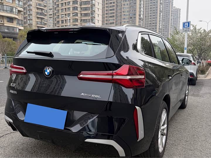 BMW X3 2025 x Drive 25 L — фото 10