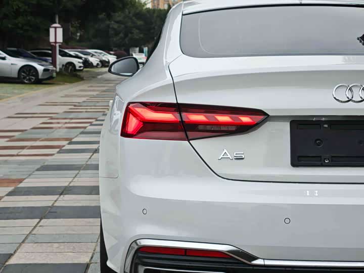 Audi A5 2022 Sportback 40 TFSI — фото 16
