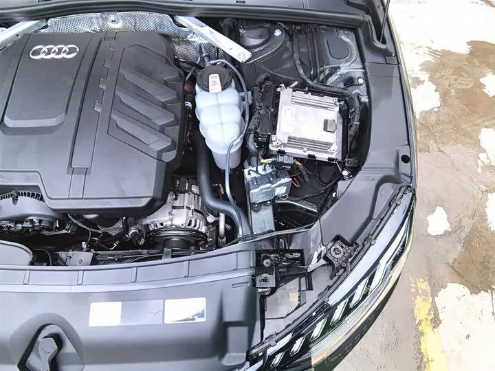 Audi A4L 2024 40 TFSI — фото 11