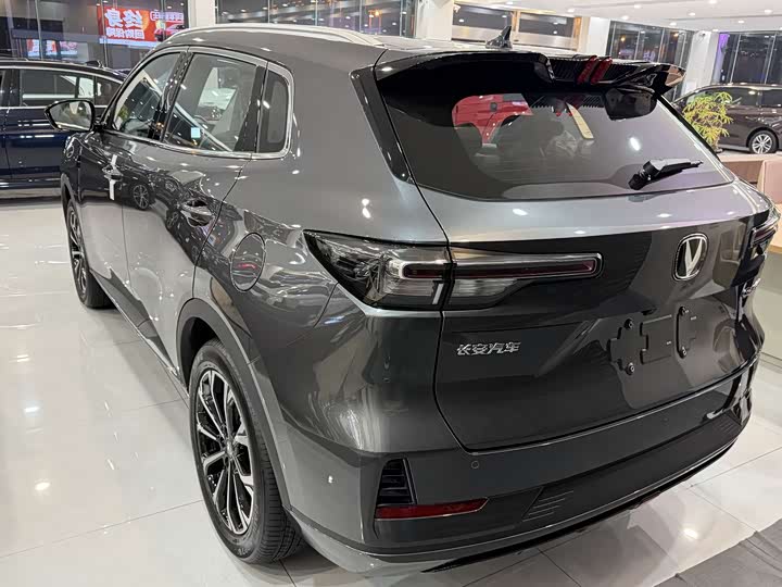 Changan CS55 PLUS PHEV 2025 125km — фото 14