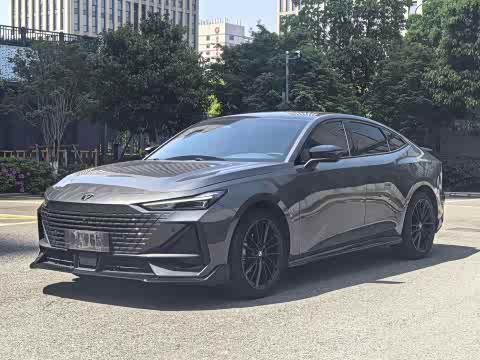 Changan UNI-V 2023 1.5 T — фото 16