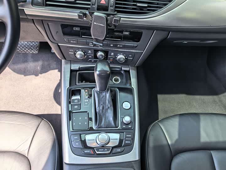 Audi A6L 2016 30 FSI — фото 9
