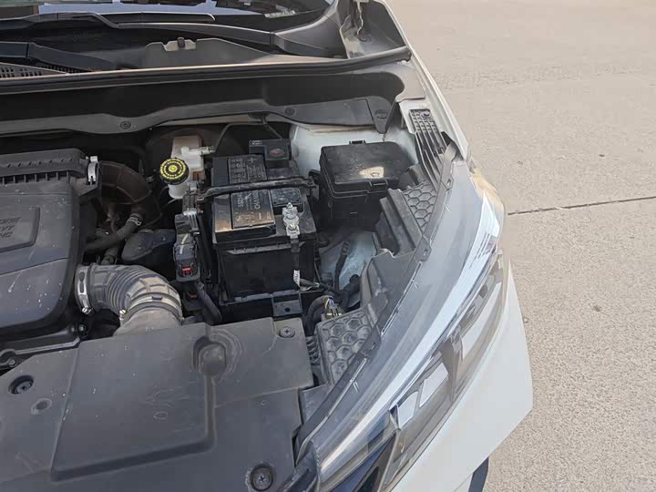 Changan CS15 2019 1.5 L MT VI — фото 23