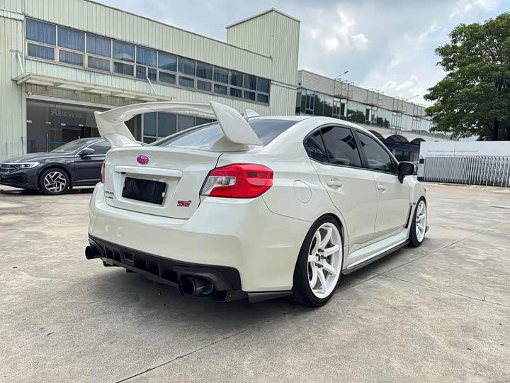 Subaru — фото 3