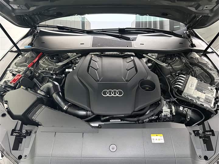 Audi A7L 2024 55 TFSI quattro Flagship — фото 12