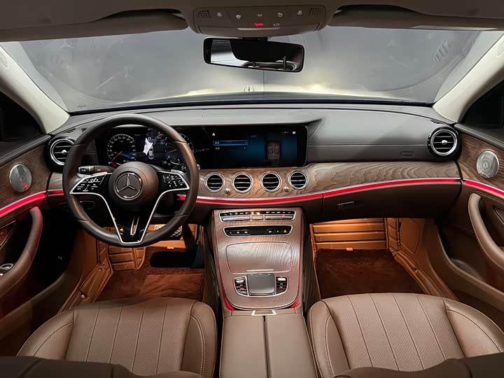 Mercedes-Benz E-Class 2023 E 300 L Luxury — фото 16