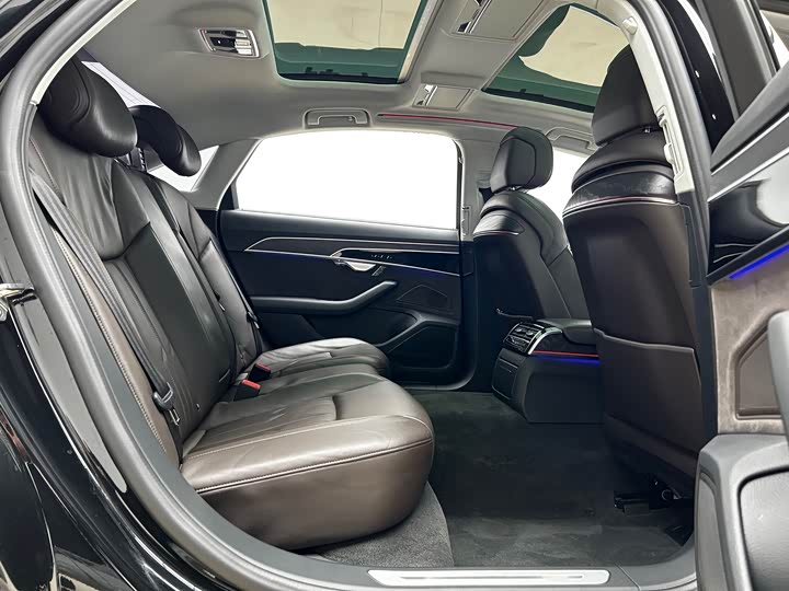 Audi A8 2019 Plus A 8 L 50 TFSI quattro Comfort — фото 22