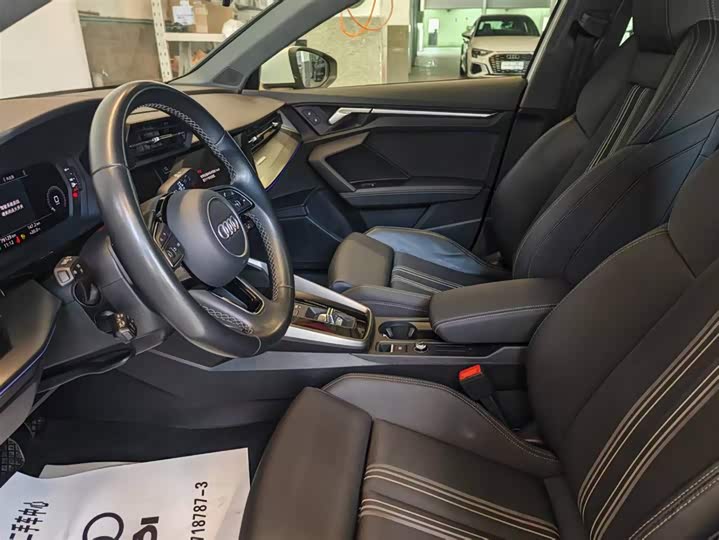 Audi A3 2024 A 3 L Limousine 35 TFSI Sport — фото 17