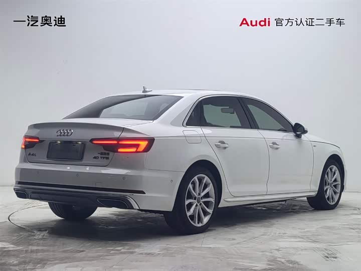 Audi A4L 2019 40 TFSI VI — фото 4
