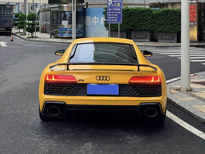 Audi R8 2021 V 10 Coupe performance — фото 4