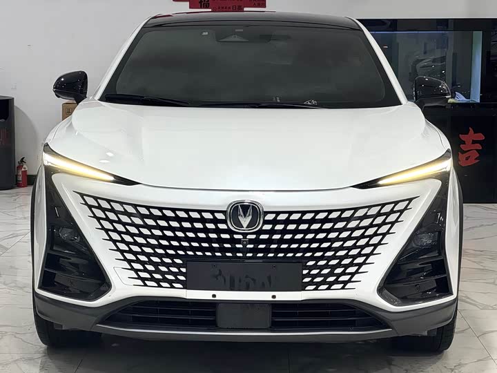 Changan UNI-T 2022 1.5 T Premium — фото 2