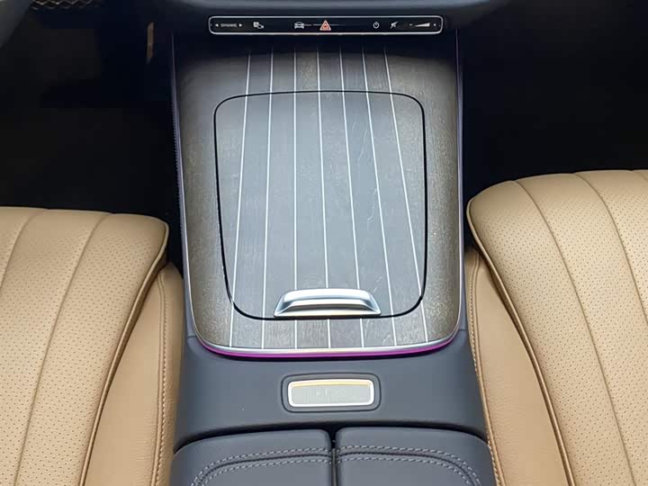 Mercedes-Benz E-Class 2024 E 300 L Luxury — фото 23