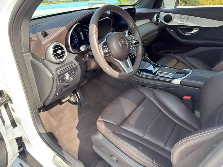 Mercedes-Benz GLC 2022 GLC 260 L 4 MATIC — фото 26