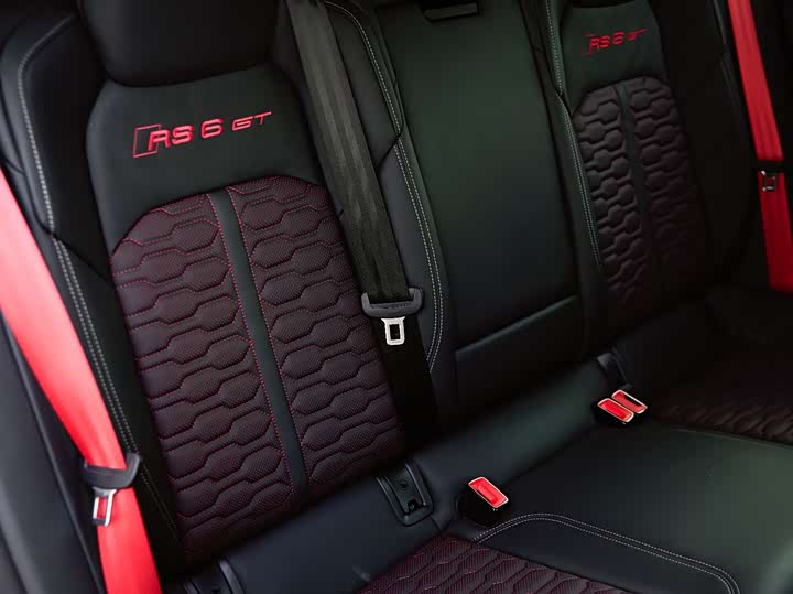 Audi RS 6 2025 RS 6 Avant GT — фото 19