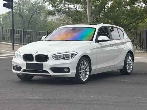 BMW 1-Series 2015 120i Leading — фото 15