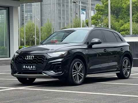 Audi Q5L 2022 40 T RS — фото 15