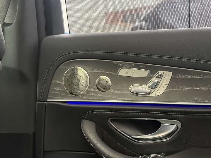 Mercedes-Benz E-Class 2021 E 300 L Luxury — фото 15