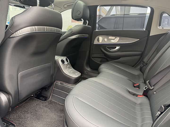 Mercedes-Benz E-Class 2021 E 300 L Luxury — фото 13