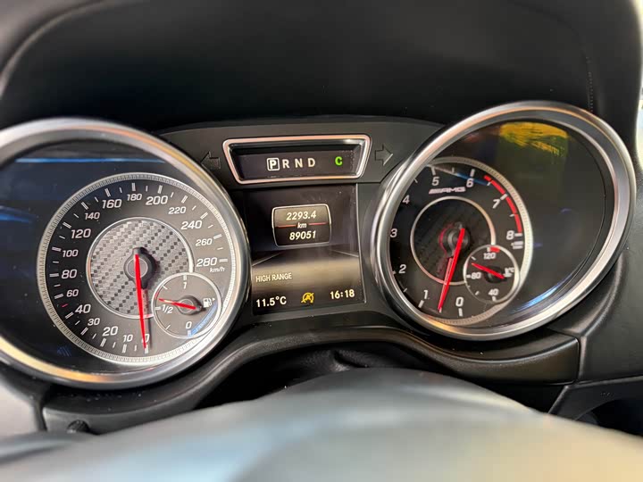 Mercedes-Benz G-Class 2018 AMG G 63 — фото 14