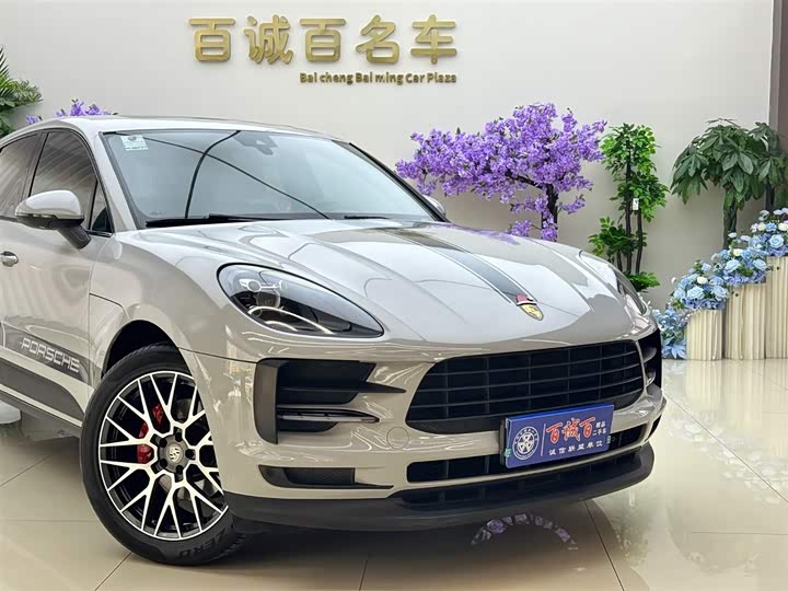 Porsche Macan 2018 Macan 2.0 T — фото 4