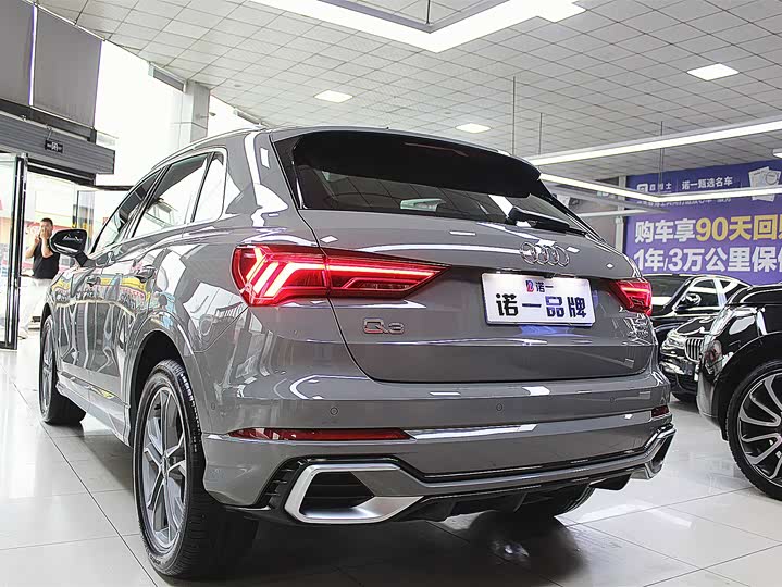 Audi Q3 2024 40 TFSI — фото 16