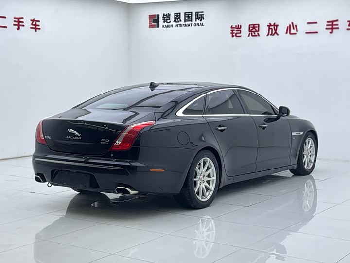 Jaguar XJ 2015 XJL 3.0 SC 2 WD — фото 27