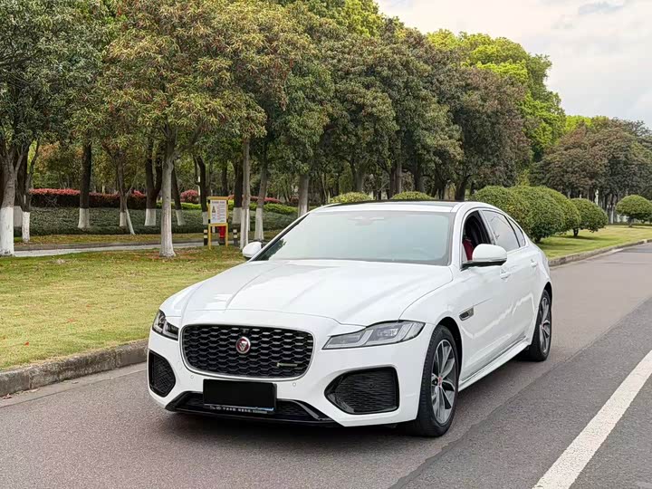 Jaguar XFL 2023 XFL 2.0 T P 250 2 WD — фото 1