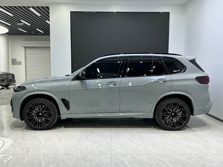 BMW X5 M 2023 X 5 M — фото 4