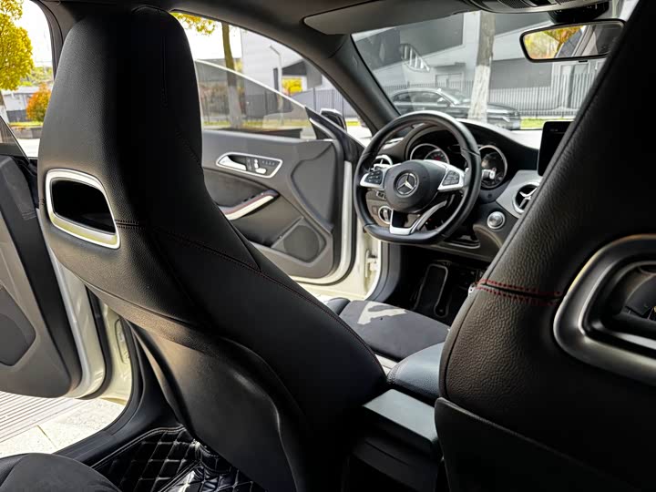Mercedes-Benz CLA 2017 CLA 220 4 MATIC — фото 12