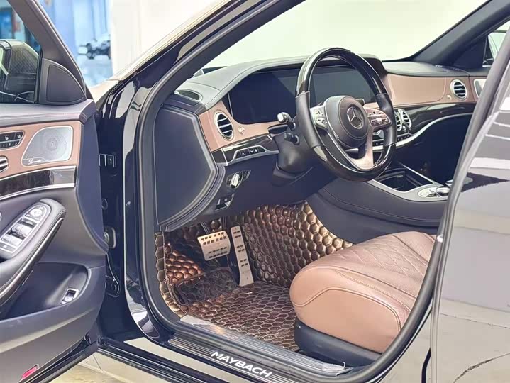 Lorinser MAYBACH 2018 S 650 — фото 17
