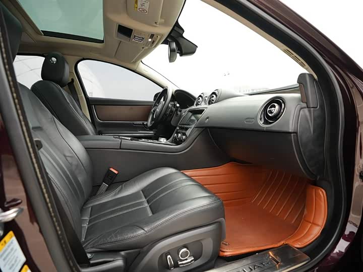 Jaguar XJ 2016 XJL 3.0 SC 2 WD — фото 7