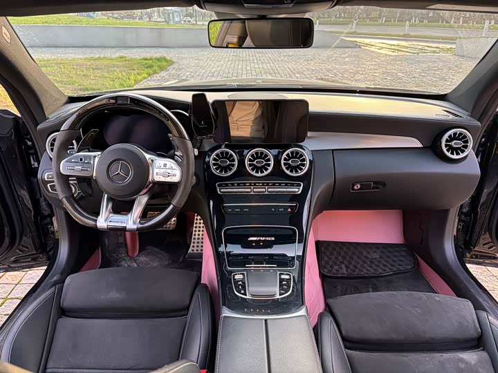 Mercedes-Benz C-Class 2019 AMG C 63 — фото 13